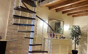 Katanehouse Charme